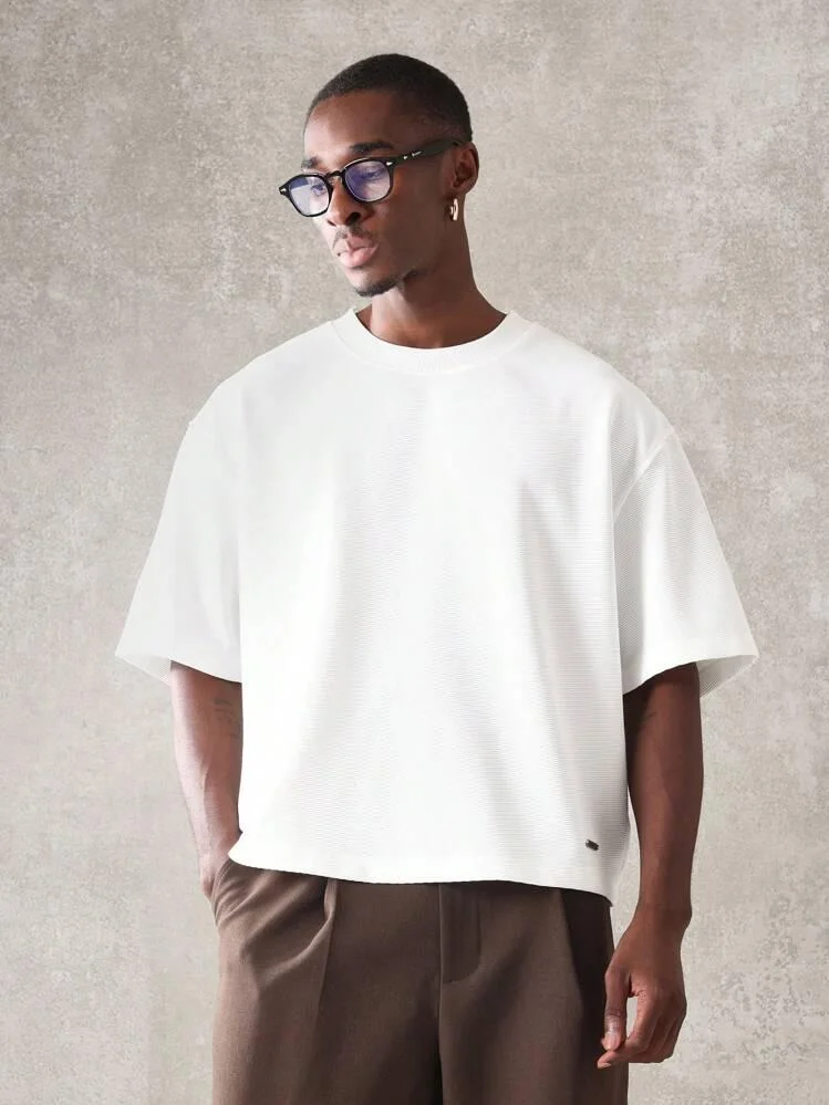Beyond the Basics — The Art of a Perfectly Structured T-Shirt.